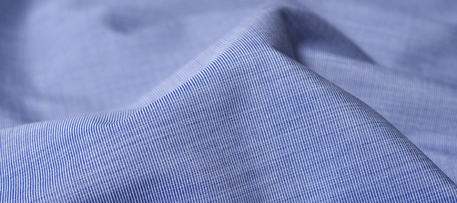 「ブロードシャツ」とはどんなシャツ？「broadcloth（ブロードクロス）」と呼ばれる生地で作られたシャツとの事