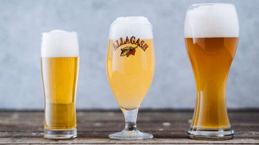 そもそも「ラガービール」の「ラガー」とはどういう意味？ドイツ語で「Lager」と記述するとの事。